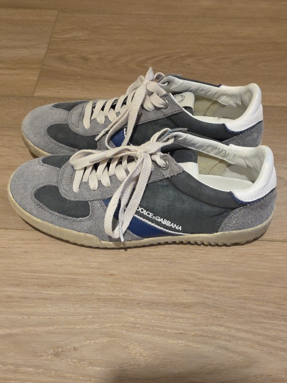 Dolce & Gabbana Gray and Blue Suede Low-Top Sneakers US 7 Mens